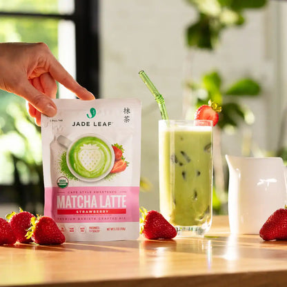Organic Cafe Style Sweetened Matcha Latte Mix - Strawberry